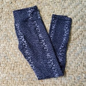 Women's workout pants, cheetah print, size small